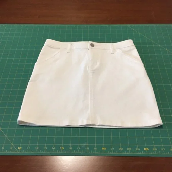 Ricki's White Denim Skirt - Picture 1 of 3